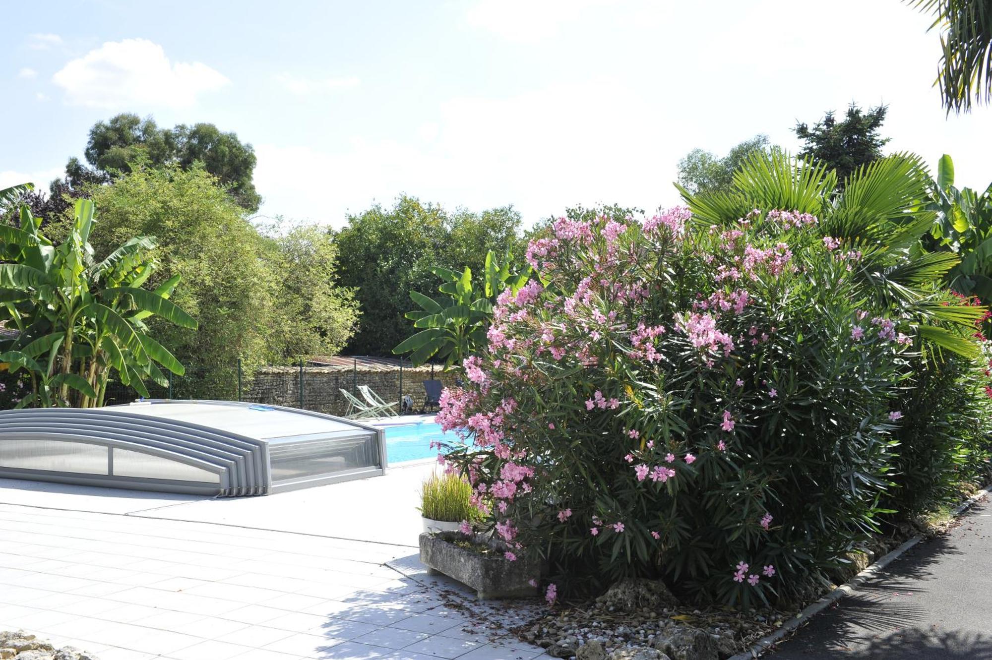 Jardin D'Arcy - Chambres D'Hotes Avec Piscine Et Spa Bois Luaran gambar