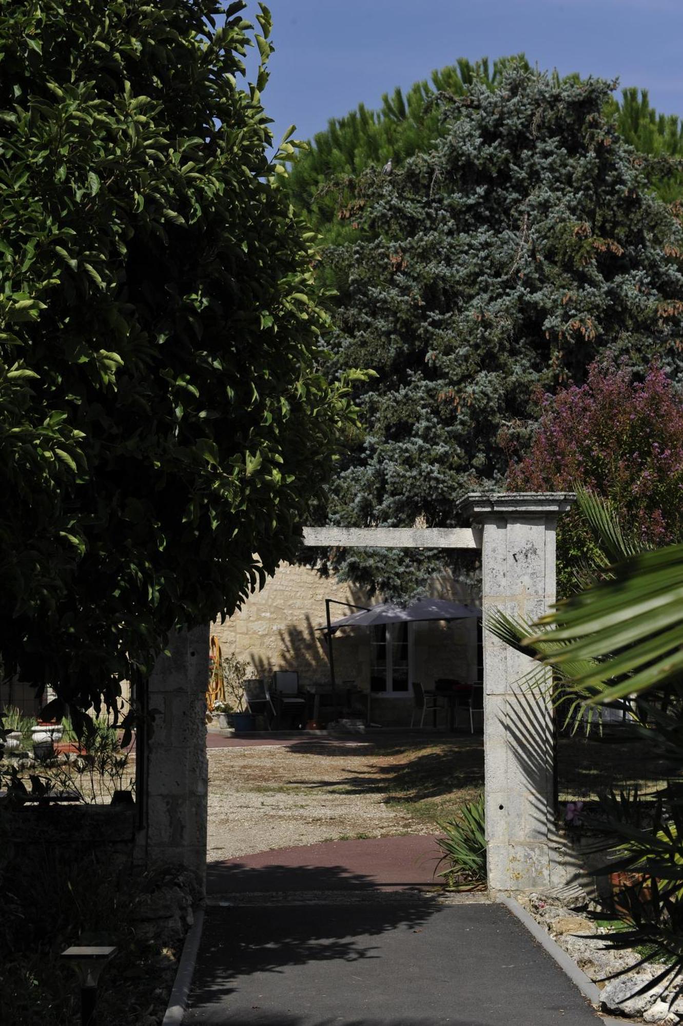 Jardin D'Arcy - Chambres D'Hotes Avec Piscine Et Spa Bois Luaran gambar